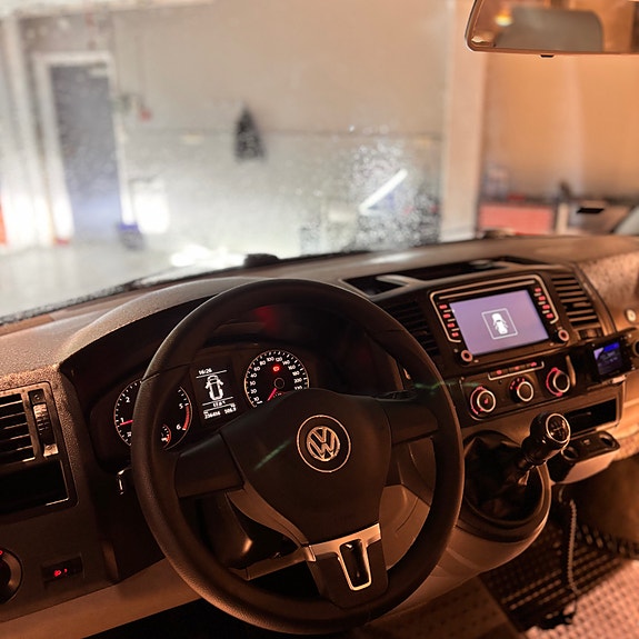 Volkswagen Transporter 23 of 27
