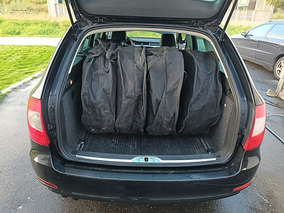 Skoda Superb 17 of 21