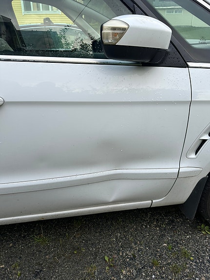 Ford S-MAX 4 of 14