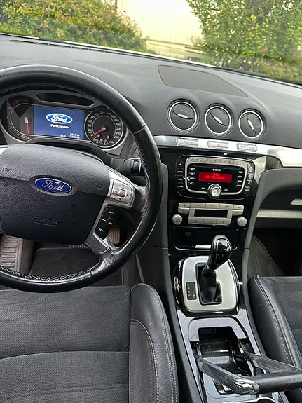 Ford S-MAX 13 of 14