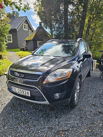 Ford Kuga 2 of 10