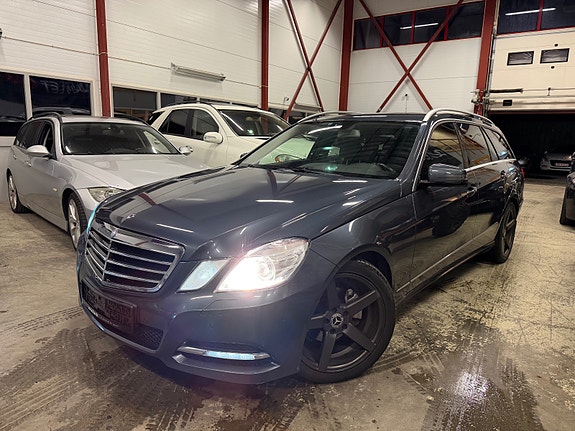Mercedes-Benz E220 5 of 23