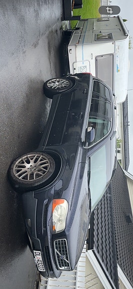 Volvo XC90 2 of 11
