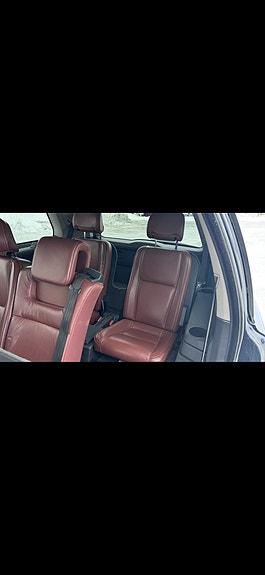 Volvo XC90 8 of 11