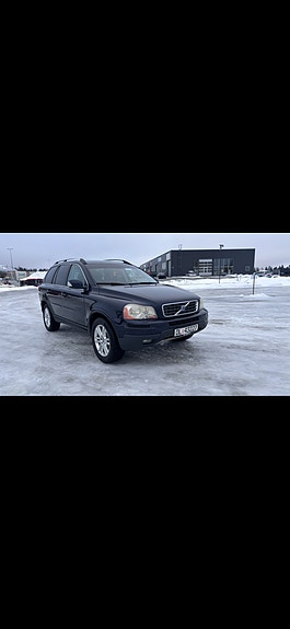 Volvo XC90 4 of 11