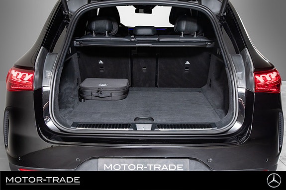 Mercedes-Benz EQE350 SUV 12 of 29