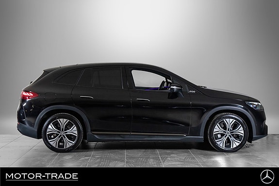 Mercedes-Benz EQE350 SUV 8 of 29