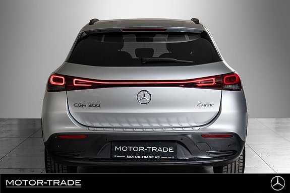 Mercedes-Benz EQA300 11 of 30
