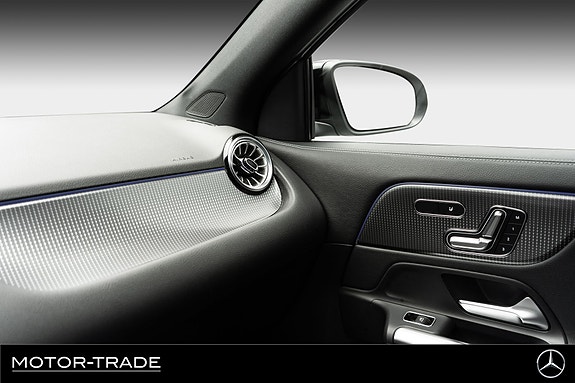 Mercedes-Benz EQA300 15 of 30