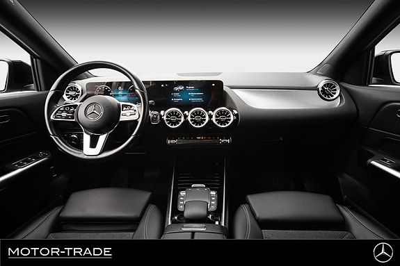 Mercedes-Benz EQA300 22 of 30