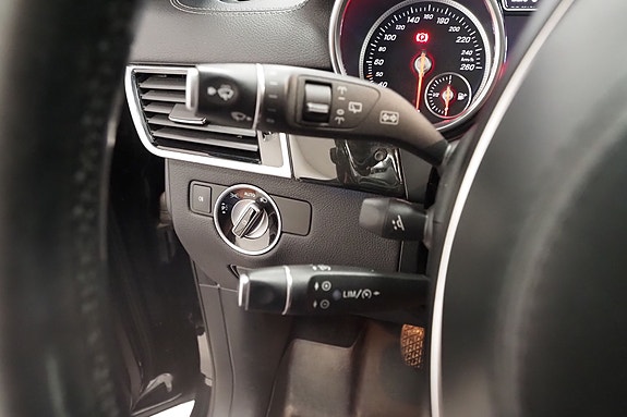 Mercedes-Benz GLS350 d 15 of 23