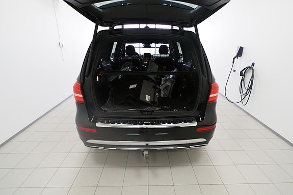 Mercedes-Benz GLS350 d 9 of 23