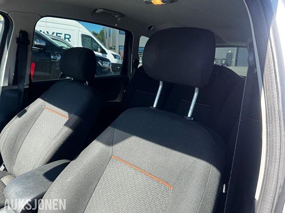 Ford S-MAX 27 of 30