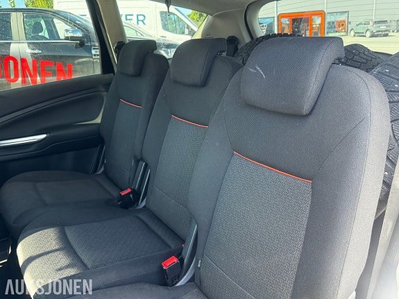 Ford S-MAX 21 of 30