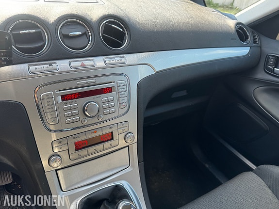 Ford S-MAX 30 of 30