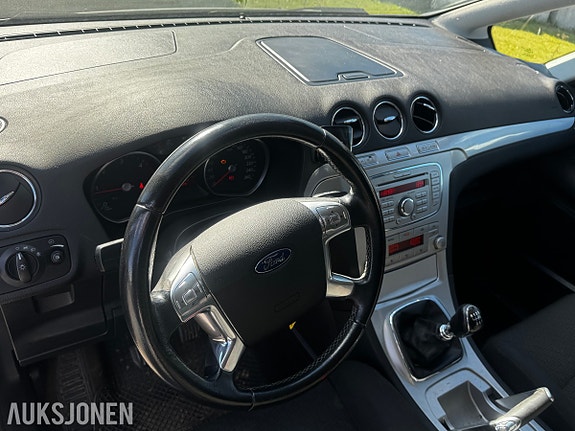 Ford S-MAX 29 of 30