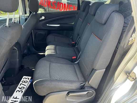 Ford S-MAX 20 of 30