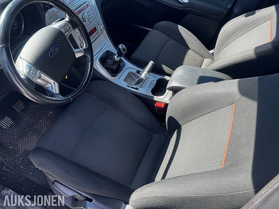 Ford S-MAX 28 of 30