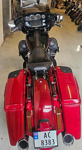 Harley-Davidson FLHXSE CVO Street Glide 3 of 14