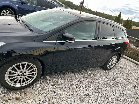 Ford Focus 3 of 8