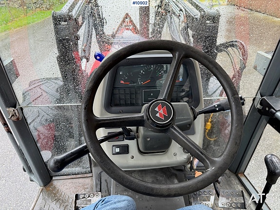 Massey Ferguson 4235 m/ frontlaster 1998. SE VIDEO! 27 of 30
