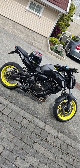Yamaha MT-07 3 of 18