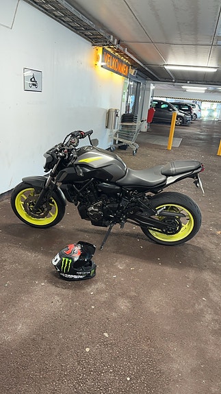 Yamaha MT-07 7 of 18