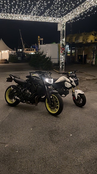 Yamaha MT-07 10 of 18