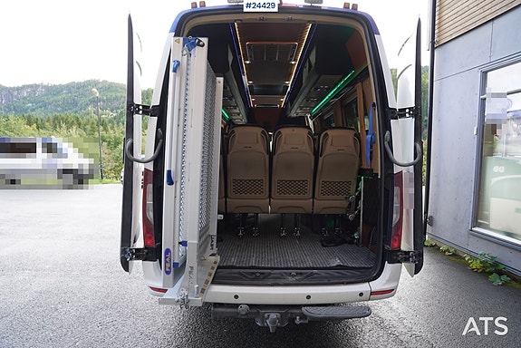 Mercedes-Benz Sprinter 519 CDI – 2020-modell – 17+2 seter med handicap 7 of 30