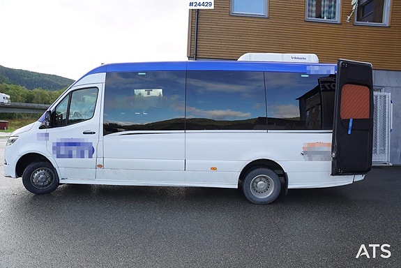 Mercedes-Benz Sprinter 519 CDI – 2020-modell – 17+2 seter med handicap 9 of 30