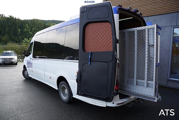 Mercedes-Benz Sprinter 519 CDI – 2020-modell – 17+2 seter med handicap 8 of 30