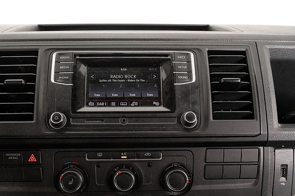 Volkswagen Transporter 11 of 21