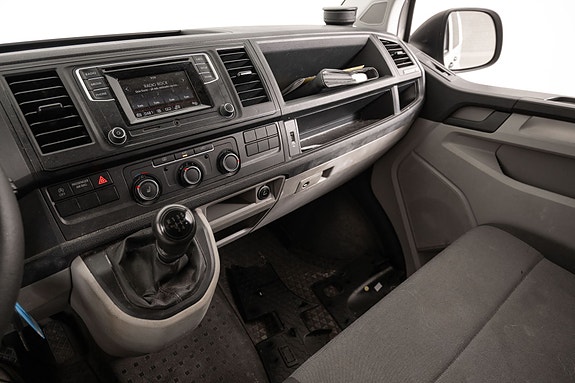 Volkswagen Transporter 9 of 21