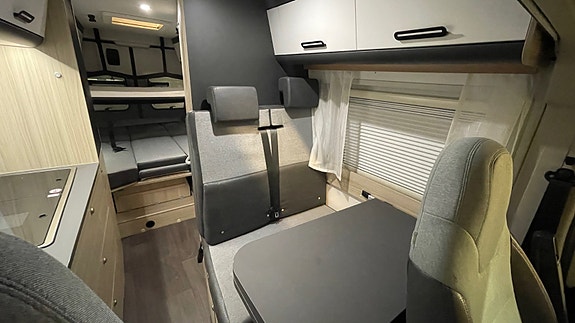 Sun Living V-series 65SL V65 L 160HK // Tvillingseng // DAB+ // Lav km 16 of 30