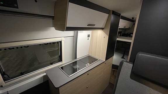 Sun Living V-series 65SL V65 L 160HK // Tvillingseng // DAB+ // Lav km 30 of 30
