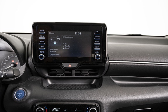Toyota Yaris 10 of 19
