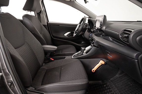 Toyota Yaris 16 of 19
