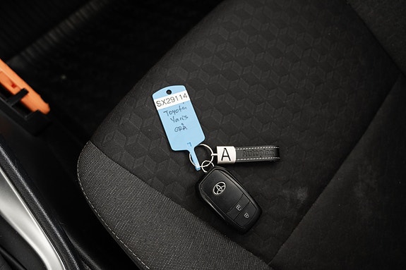 Toyota Yaris 17 of 19