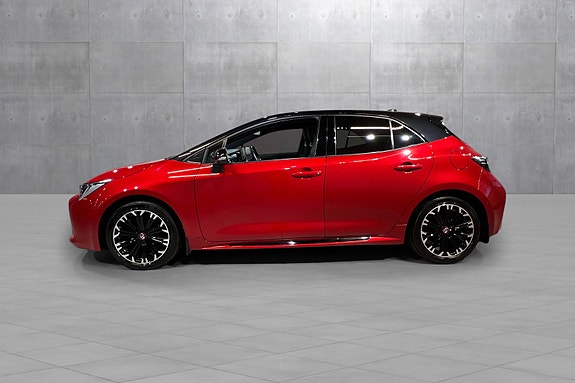 Toyota Corolla 2 of 26