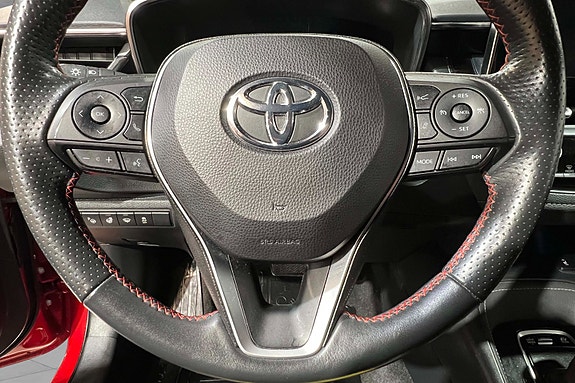 Toyota Corolla 11 of 26
