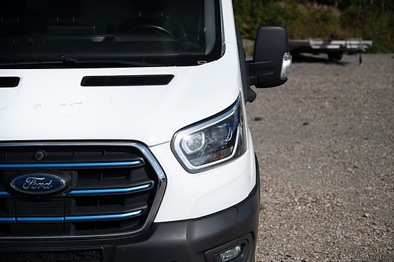 Ford Transit 4 of 28