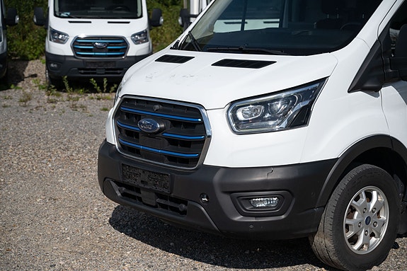 Ford Transit 2 of 28