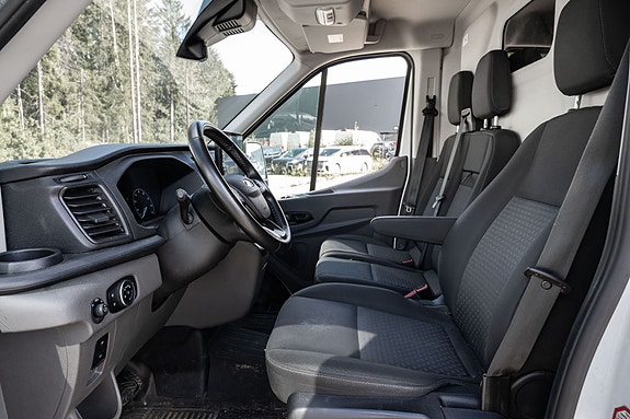 Ford Transit 18 of 28
