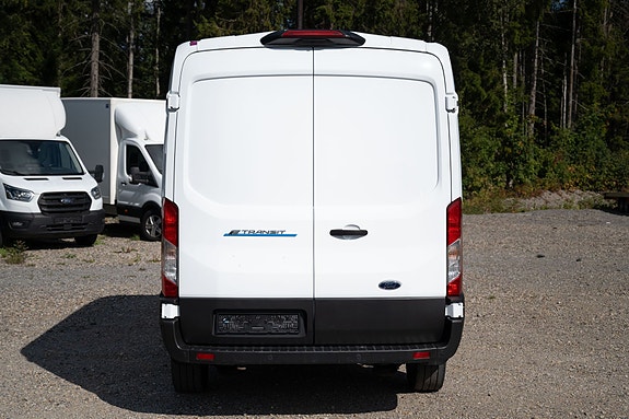 Ford Transit 7 of 28