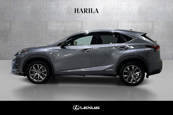Lexus NX300h 2 of 28
