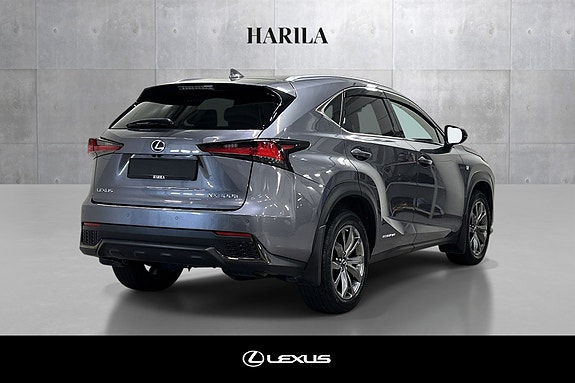 Lexus NX300h 5 of 28