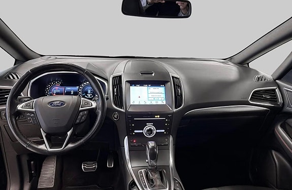 Ford S-MAX 9 of 13