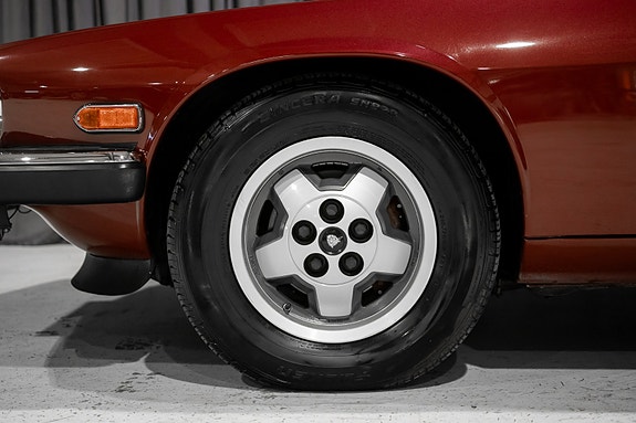 Jaguar XJS 13 of 30