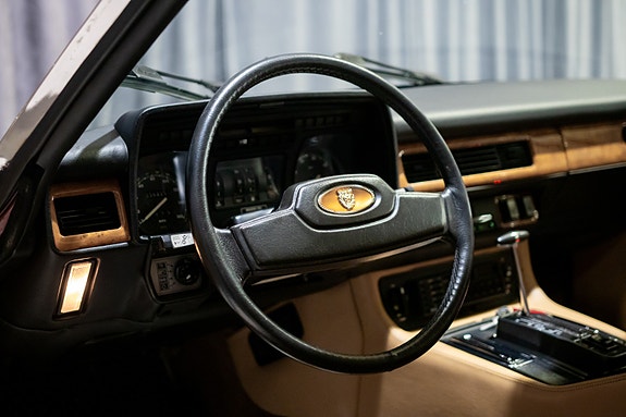 Jaguar XJS 27 of 30