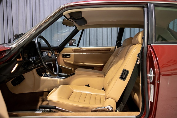 Jaguar XJS 22 of 30